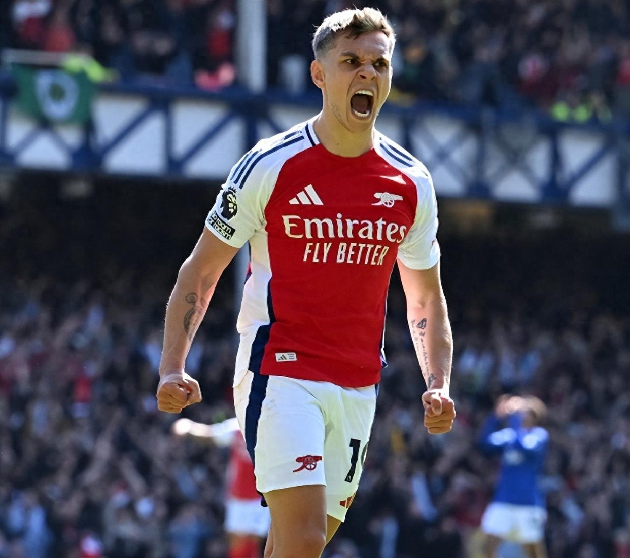 欧冠三连胜！马竞3-2客胜埃因霍温 阿尔瓦雷斯破门 瑟尔洛特传射（马竞客场3-2擒埃因霍温，欧冠豪取三连胜：阿尔瓦雷斯建功，瑟尔洛特传射）