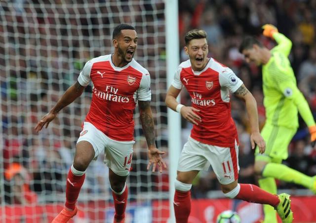 安永佳港队回来状态爆棚，一分钟进球？！新鹏城什么...（安永佳港队强势回归，开场一分钟闪击！新鹏城怎么了？）