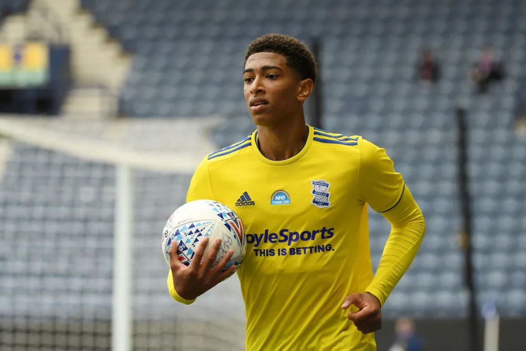 奥林匹亚科斯主帅：阿隆索需要时间；皇马有实力拿欧冠（奥林匹亚科斯主帅：阿隆索还需时间，皇马具备夺欧冠实力）