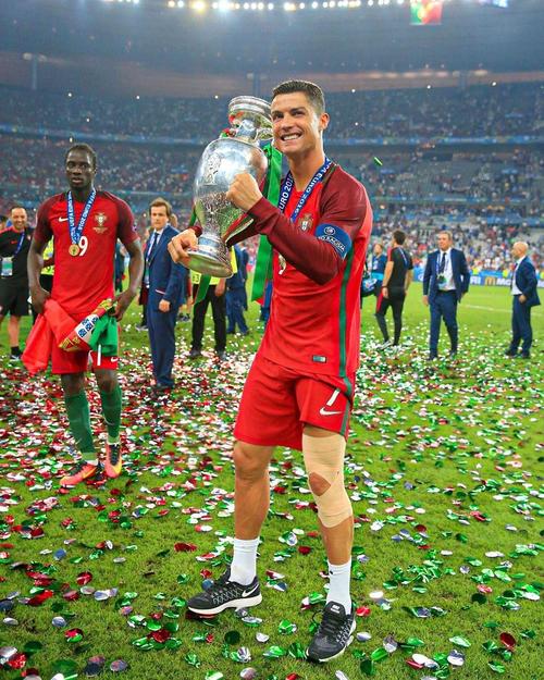 意甲积分榜：米兰凭净胜球领跑，前四只差1分，尤文仍第7（意甲积分榜：米兰凭净胜球占先，前四仅差1分，尤文仍居第7位）