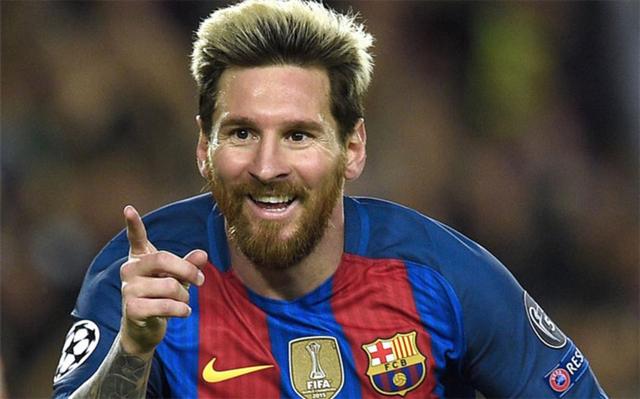 都体：DV9肌肉不适但伤情不重，保险起见周末联赛会替补（都体：DV9肌肉轻微不适，周末联赛稳妥起见先坐替补）