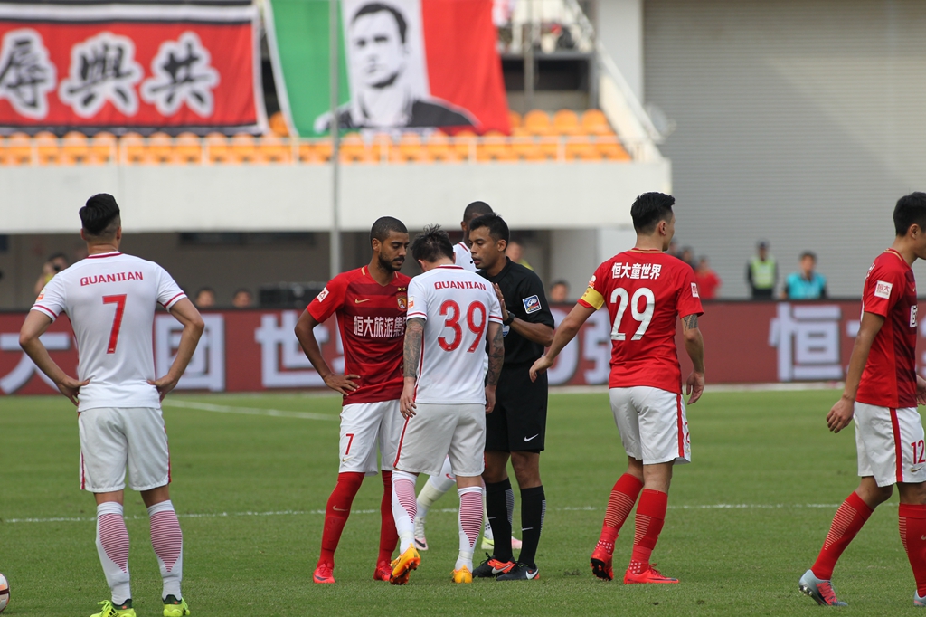 森林狼vs凯尔特人前瞻：布朗出战成疑，森林狼力争终结连败（凯尔特人战森林狼前瞻：杰伦·布朗出战成疑，狼队力争止连败）