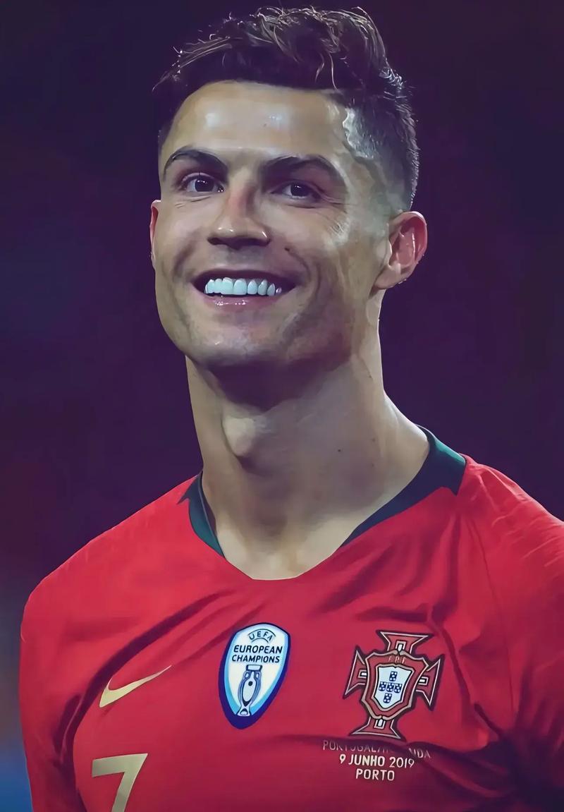 尤文战乌迪内斯大名单：伊尔迪兹领衔，弗拉霍维奇、佩林缺阵（尤文战乌迪内斯名单公布：伊尔迪兹领军，弗拉霍维奇与佩林缺席）