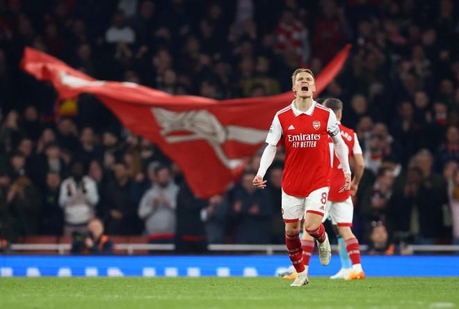 诺丁汉森林传奇约翰·罗伯逊去世，曾助森林两夺欧冠（诺丁汉森林名宿约翰·罗伯逊逝世，曾助队两夺欧冠冠军）