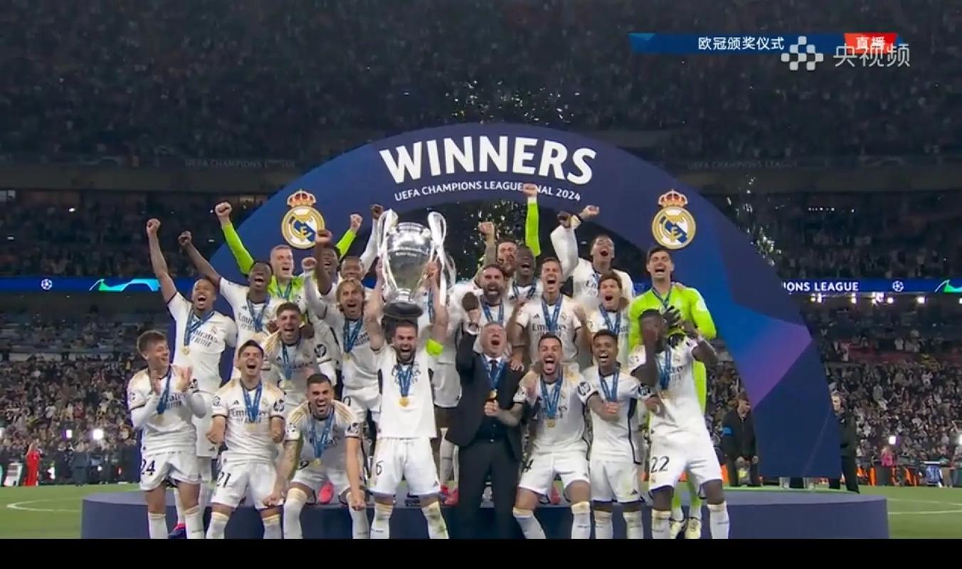 世体：巴萨全队向阿劳霍表达了支持，他已意识到染红的严重性（世体：巴萨众将力挺阿劳霍，他已认清红牌的严重性）