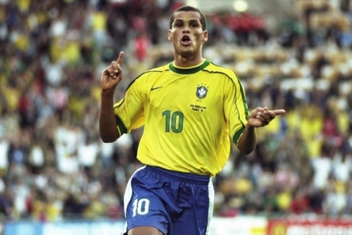 烈竞争中 烈竞争中