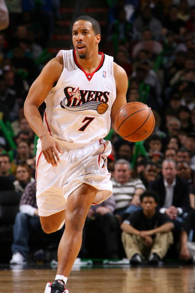 巴萨可能需 巴萨可能需